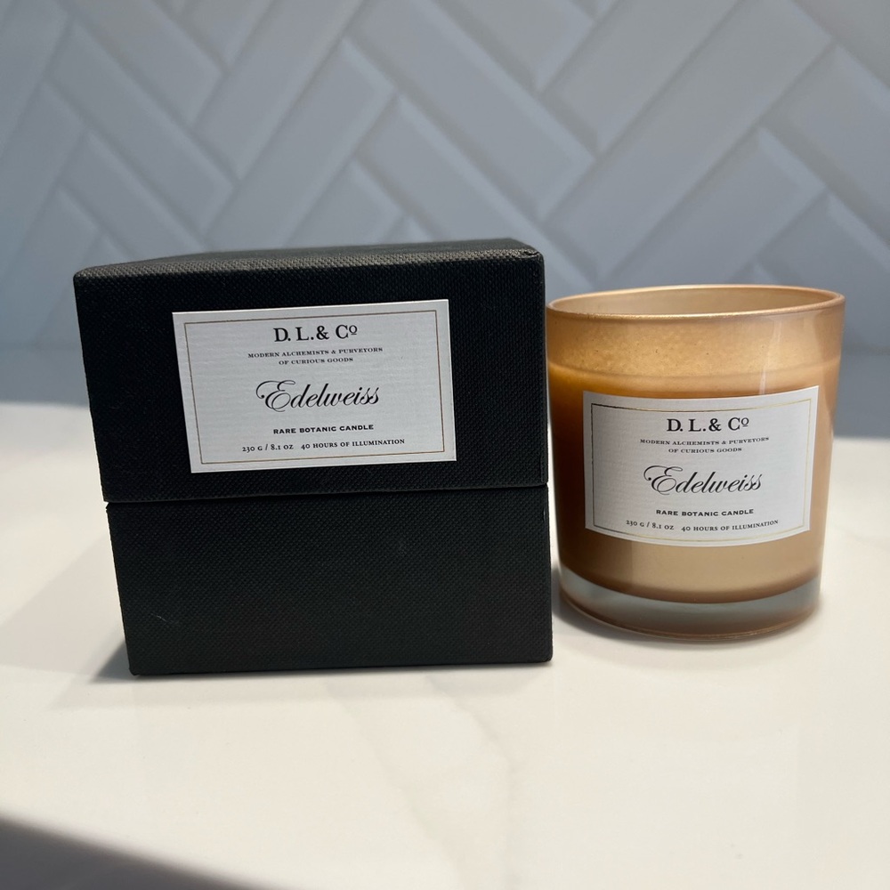 D.L. & Co. Edelweiss Candle - Picture 2 of 5